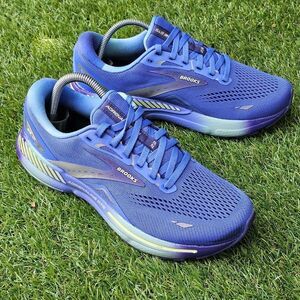Brooks Adrenaline GTS Size 8.5